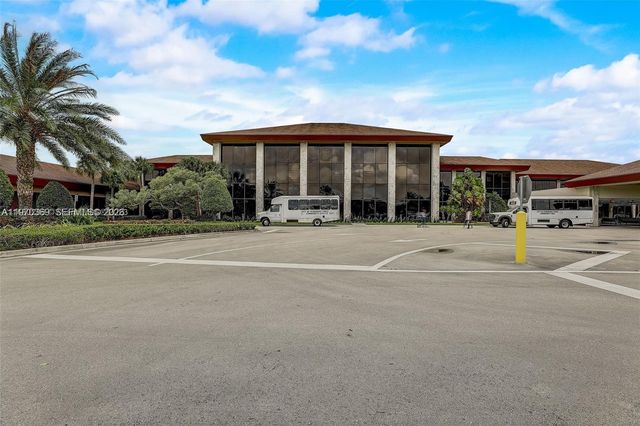 13500 SW 1st St 206U, Pembroke Pines, FL 33027