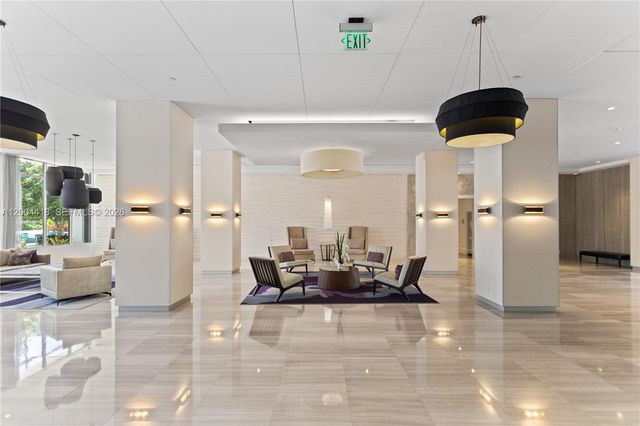 100 Bayview Dr 307, Sunny Isles Beach, FL 33160