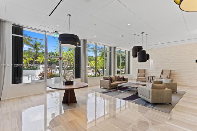 100 Bayview Dr 307, Sunny Isles Beach, FL 33160