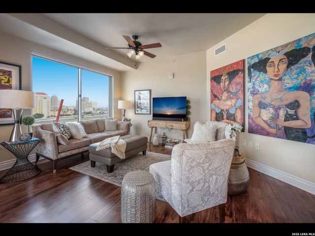 215 Center St Apt 607, San Antonio, TX 78202