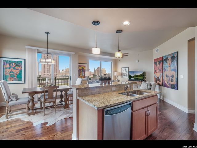 215 Center St Apt 607, San Antonio, TX 78202