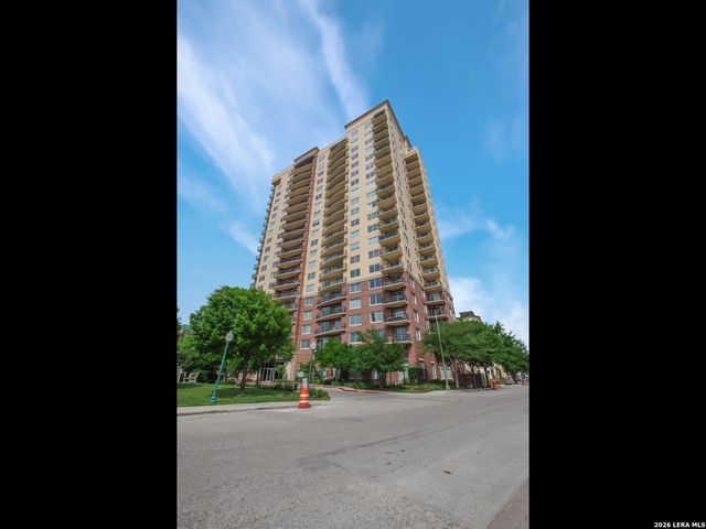 215 Center St Apt 607, San Antonio, TX 78202