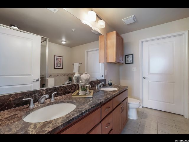 215 Center St Apt 607, San Antonio, TX 78202