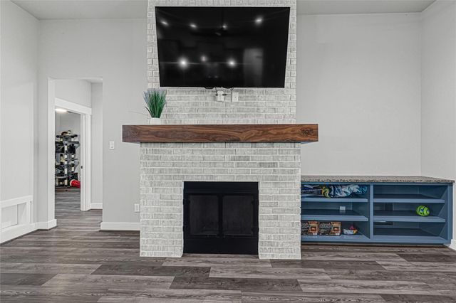 3325 County Road 160, Alvin, TX 77511