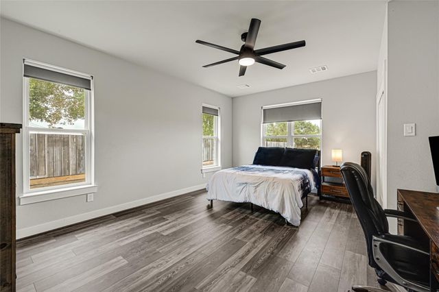 3325 County Road 160, Alvin, TX 77511