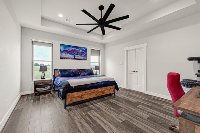 3325 County Road 160, Alvin, TX 77511