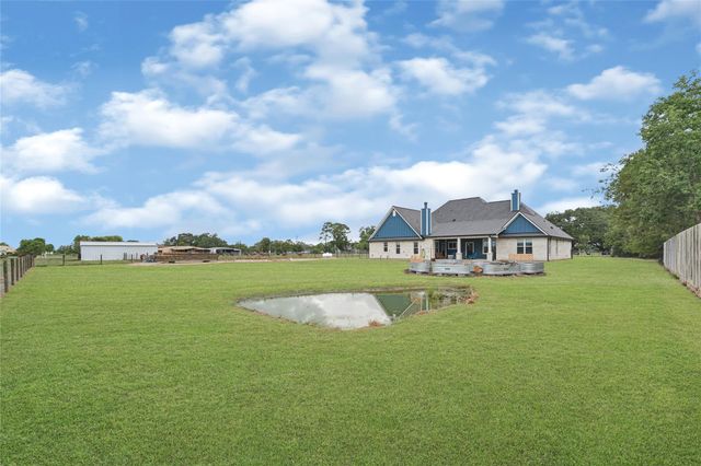 3325 County Road 160, Alvin, TX 77511