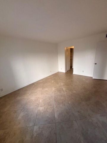 203 Foxtail Drive C1, Greenacres, FL 33415