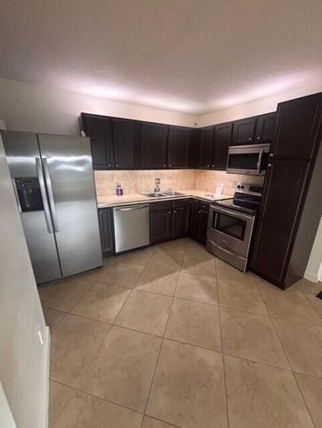 203 Foxtail Drive C1, Greenacres, FL 33415