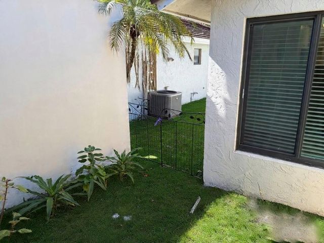 1512 NW 93rd Terrace, Coral Springs, FL 33071