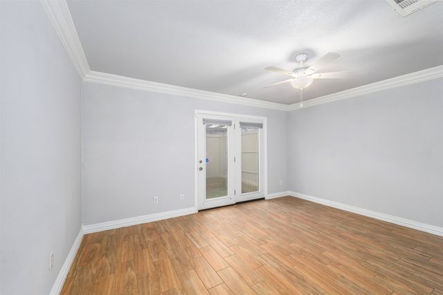 5624 Oak View Drive, Fort Worth, TX 76112