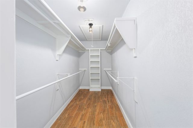 5624 Oak View Drive, Fort Worth, TX 76112