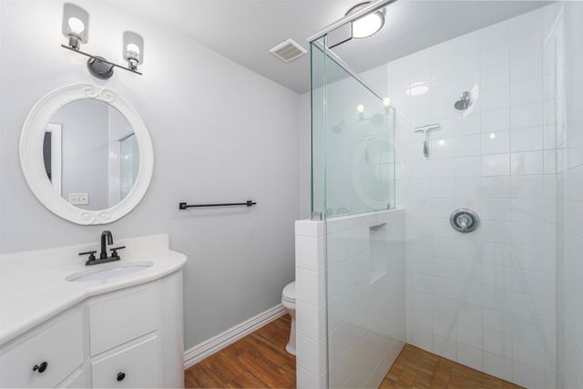 5624 Oak View Drive, Fort Worth, TX 76112