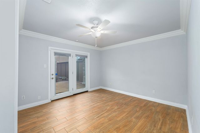 5624 Oak View Drive, Fort Worth, TX 76112