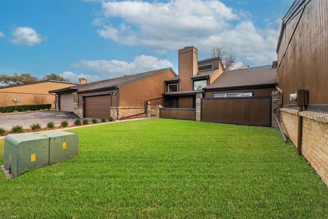 5624 Oak View Drive, Fort Worth, TX 76112