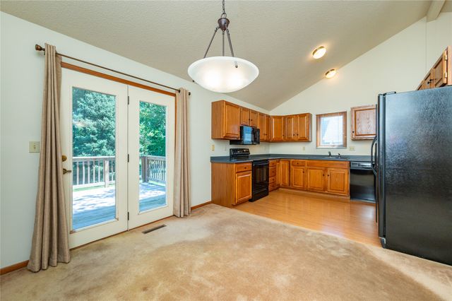 5935 Ashland Place, Johnston, IA 50131
