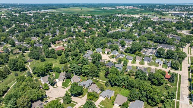 5935 Ashland Place, Johnston, IA 50131