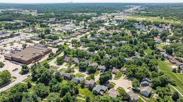 5935 Ashland Place, Johnston, IA 50131