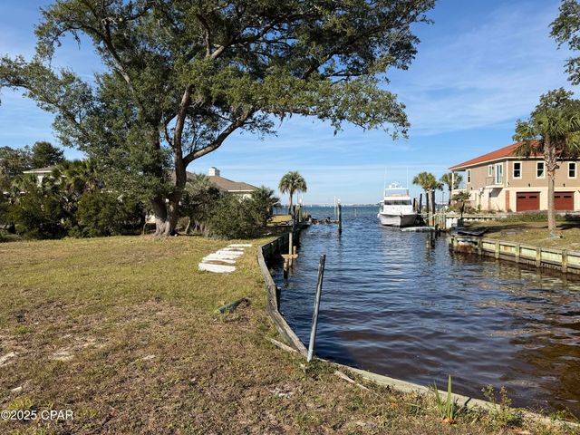 2327 Magnolia Drive, Panama City, FL 32408