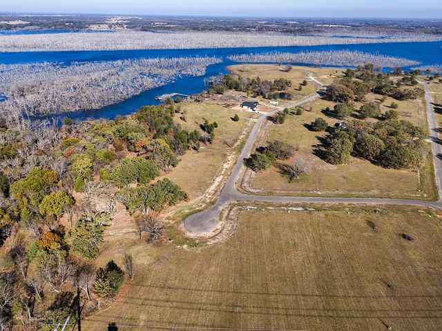 245 Shoreline Drive, Dodd City, TX 75438