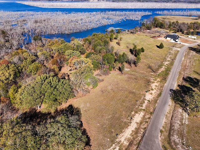 245 Shoreline Drive, Dodd City, TX 75438