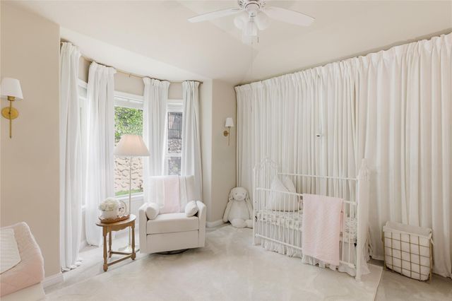 214 Bellagio DR, Lakeway, TX 78734