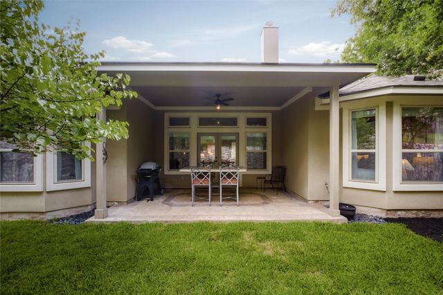 214 Bellagio DR, Lakeway, TX 78734