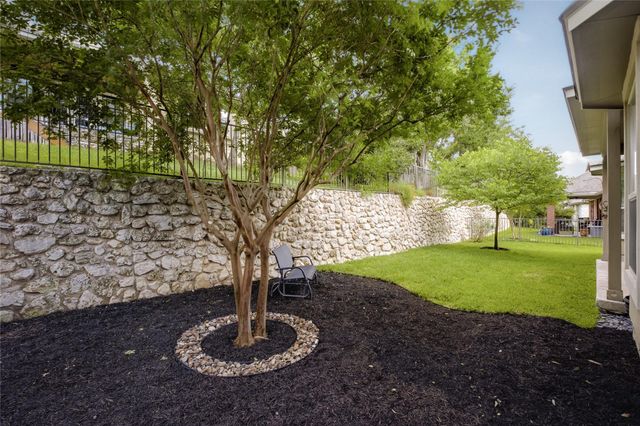 214 Bellagio DR, Lakeway, TX 78734