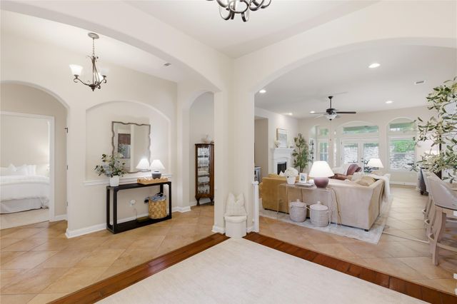 214 Bellagio DR, Lakeway, TX 78734