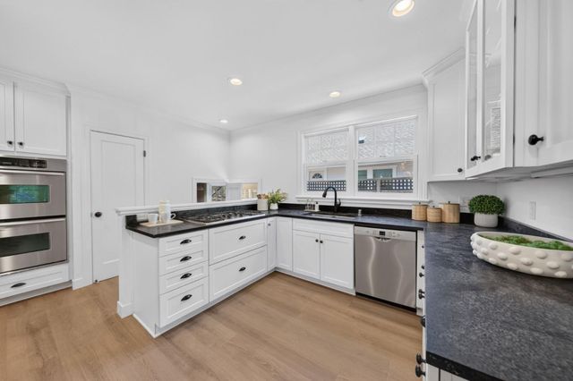 105 Loma Alta Avenue, Los Gatos, CA 95030