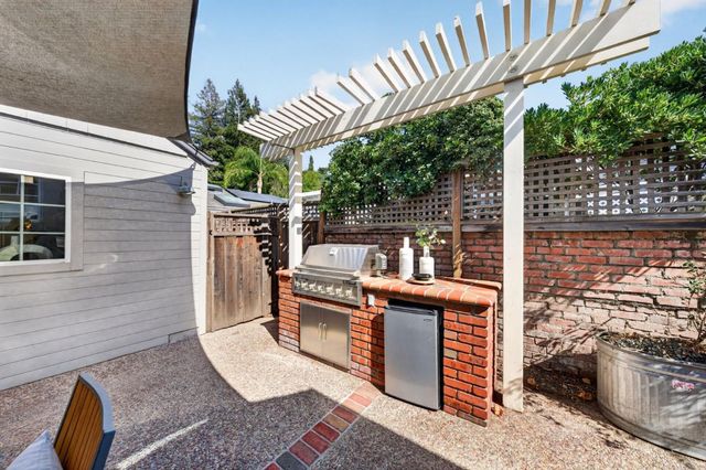 105 Loma Alta Avenue, Los Gatos, CA 95030