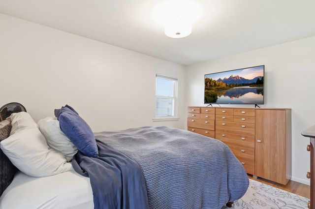 4312 W 109th Street, Bloomington, MN 55437