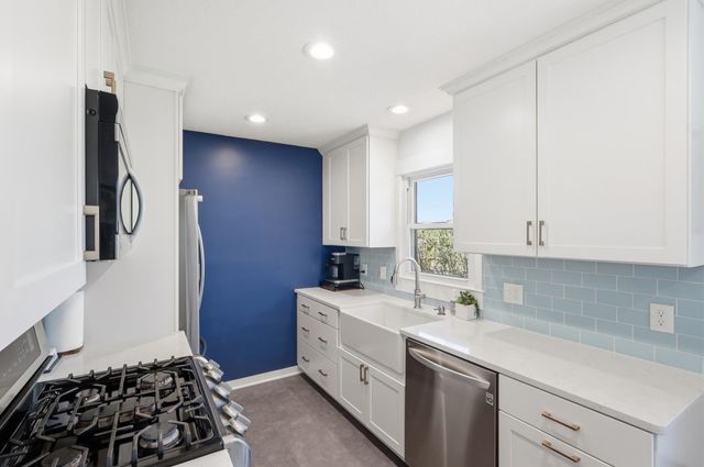 4312 W 109th Street, Bloomington, MN 55437