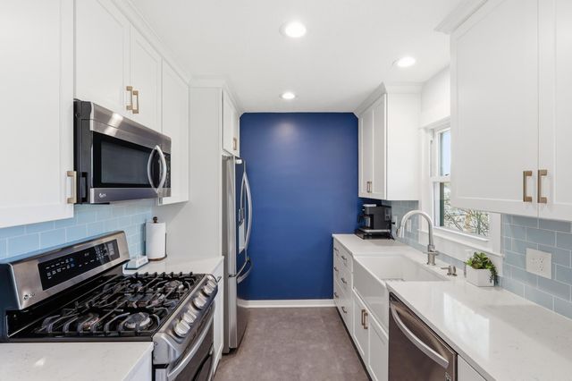 4312 W 109th Street, Bloomington, MN 55437