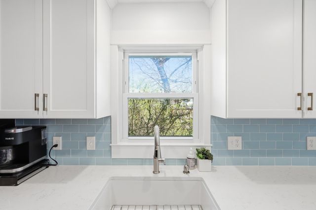 4312 W 109th Street, Bloomington, MN 55437