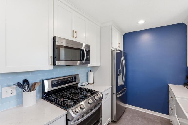 4312 W 109th Street, Bloomington, MN 55437