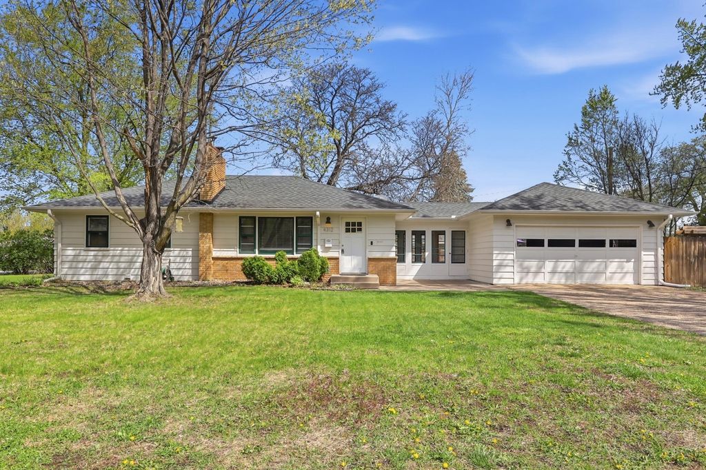 4312 W 109th Street, Bloomington, MN 55437