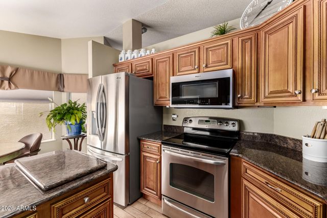 10753 W RUTH Avenue, Peoria, AZ 85345