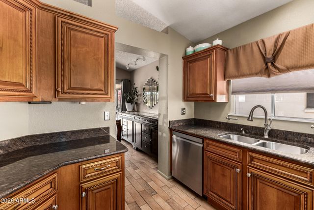 10753 W RUTH Avenue, Peoria, AZ 85345