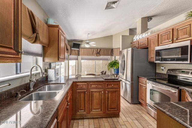 10753 W RUTH Avenue, Peoria, AZ 85345