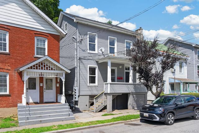 54 Gifford Avenue, Poughkeepsie, NY 12601