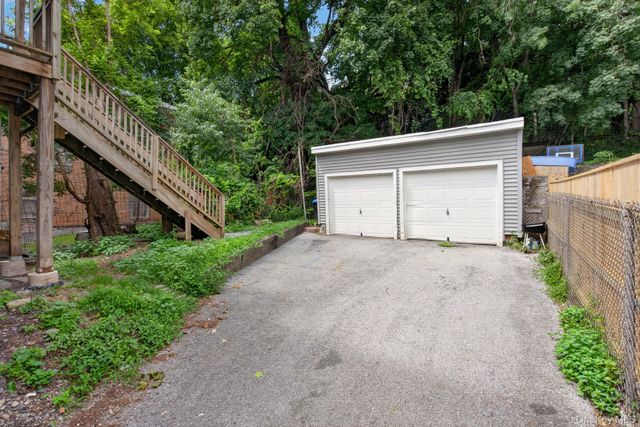 54 Gifford Avenue, Poughkeepsie, NY 12601