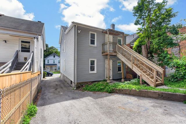 54 Gifford Avenue, Poughkeepsie, NY 12601