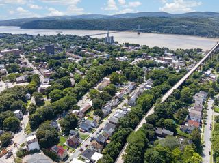 54 Gifford Avenue, Poughkeepsie, NY 12601