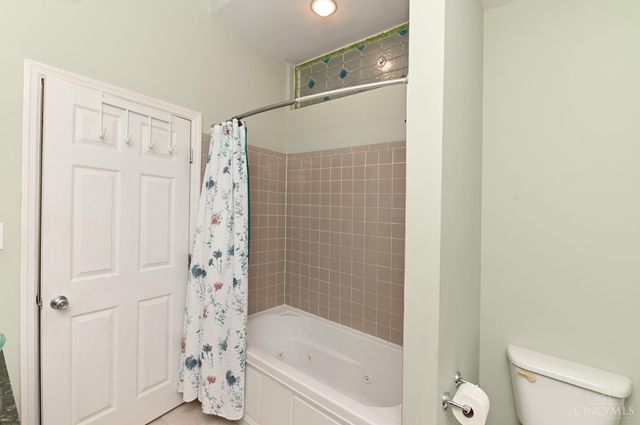 104 W Ninth Street, Cincinnati, OH 45202