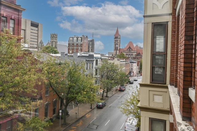 104 W Ninth Street, Cincinnati, OH 45202