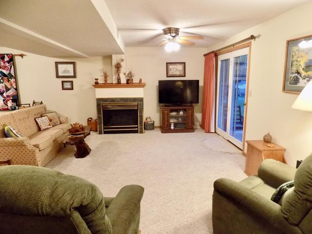 828 Diamond Ridge Lane NW, Rochester, MN 55901