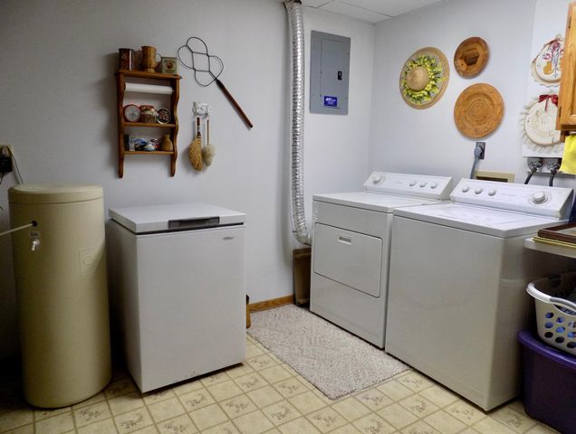 828 Diamond Ridge Lane NW, Rochester, MN 55901