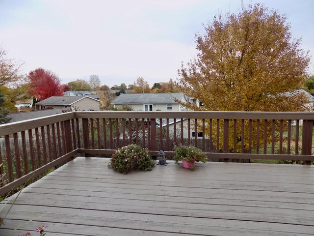 828 Diamond Ridge Lane NW, Rochester, MN 55901