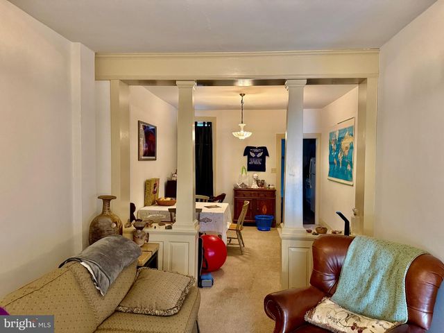 1015 S QUEEN ST, York, PA 17403